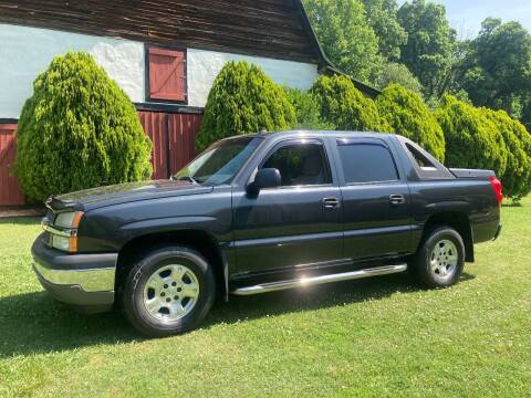 2005 Chevrolet Avalanche for sale at March Motorcars in Lexington NC