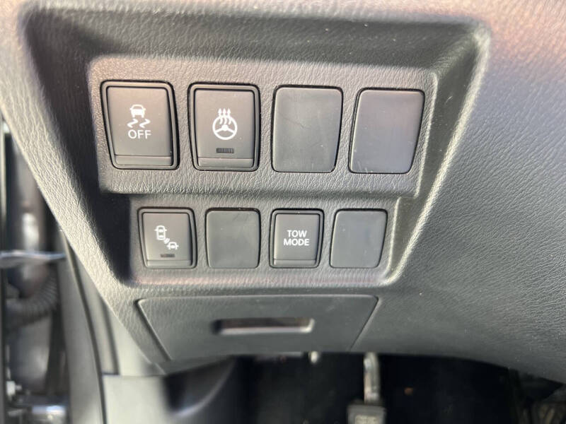 2019 Nissan Pathfinder SV