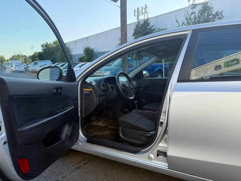 2011 Hyundai Elantra Touring GLS