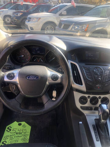 2014 Ford Focus SE