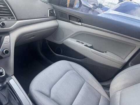 2018 Hyundai Elantra