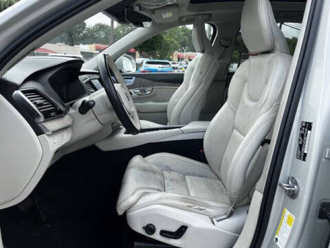 2022 Volvo XC90 T6 Inscription 7-Passenger