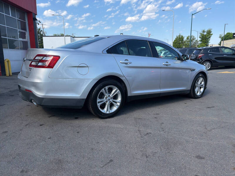 2013 Ford Taurus SEL