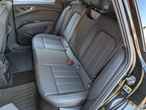 2025 Audi Q4 e-tron Premium Plus 45