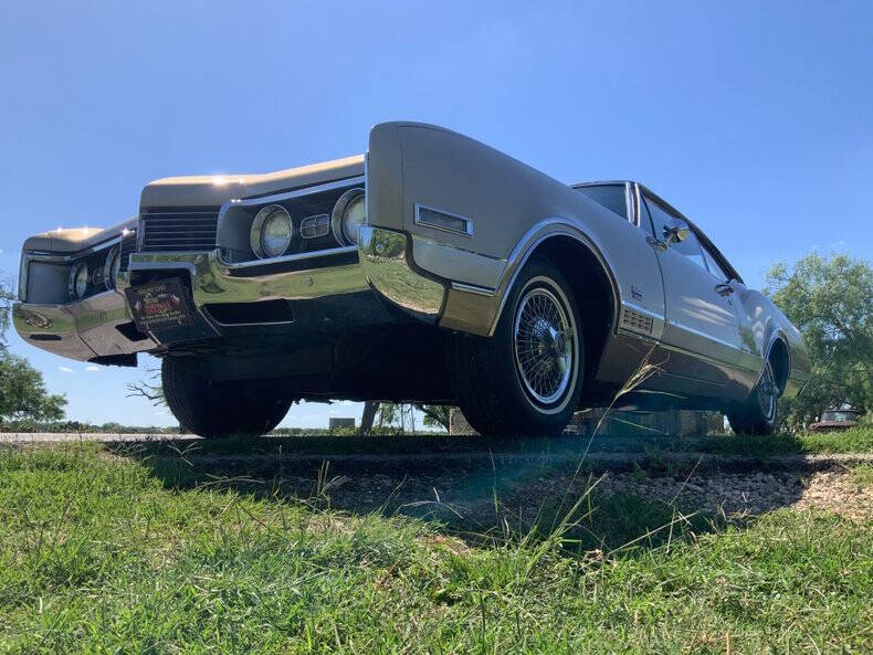 1967 Oldsmobile Delta Eighty-Eight