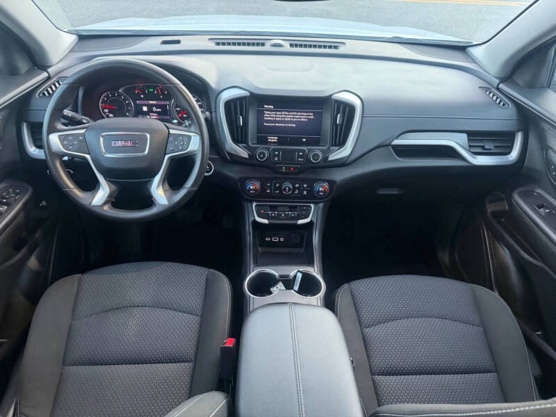 2022 GMC Terrain SLE