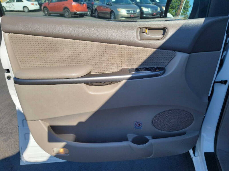 2006 Toyota Sienna CE 7 Passenger