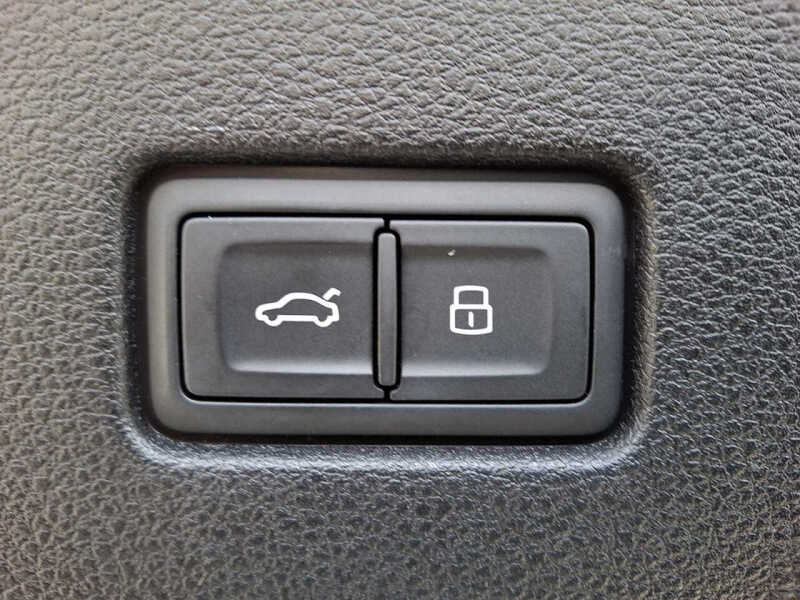 2021 Audi Q8 quattro Premium Plus 55 TFSI