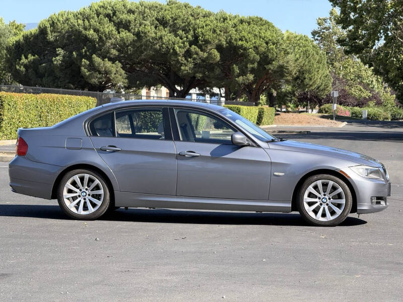 2011 BMW 3 Series 328i