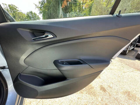 2018 Chevrolet Cruze LS Auto