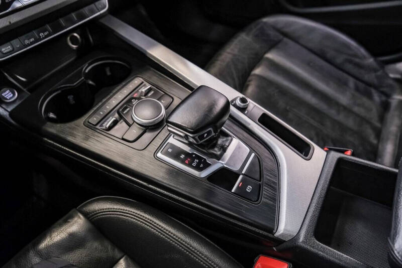 2017 Audi A4 2.0T quattro Premium