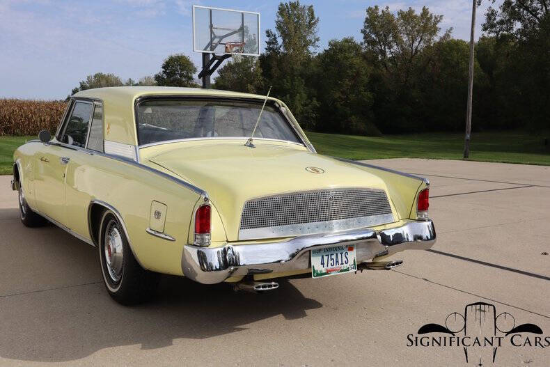 1962 Studebaker GT Hawk
