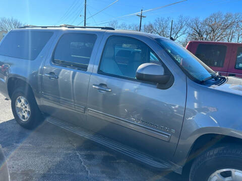 2009 Chevrolet Suburban for sale at Gator's Auto Sales in Garland TX