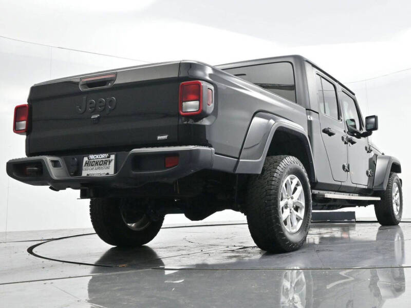 2023 Jeep Gladiator Sport S
