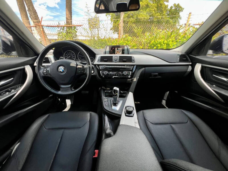 2016 BMW 3 Series 320i