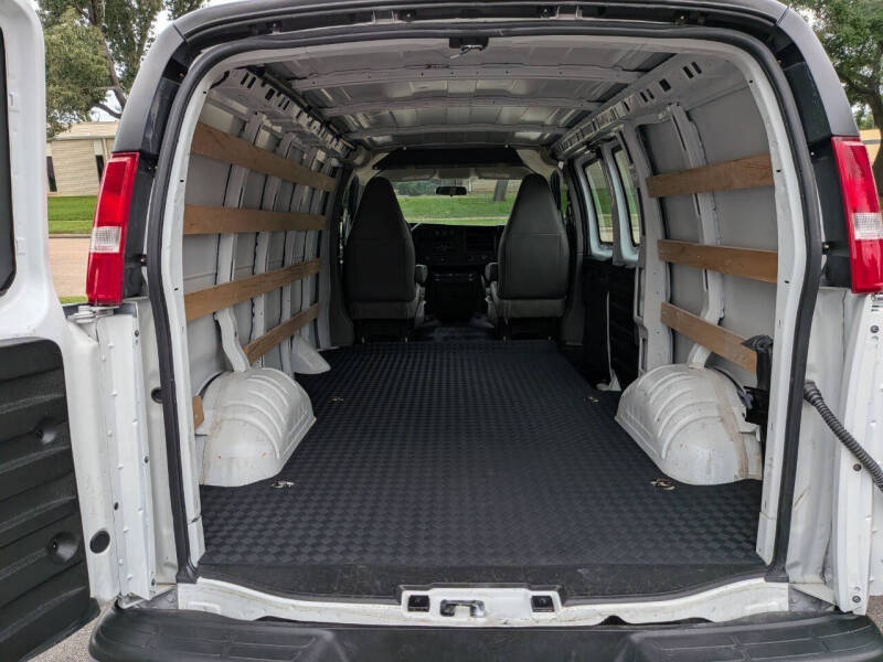 2024 GMC Savana 2500