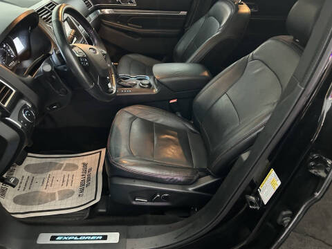 2016 Ford Explorer Sport