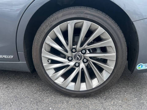 2019 Lexus ES 300h