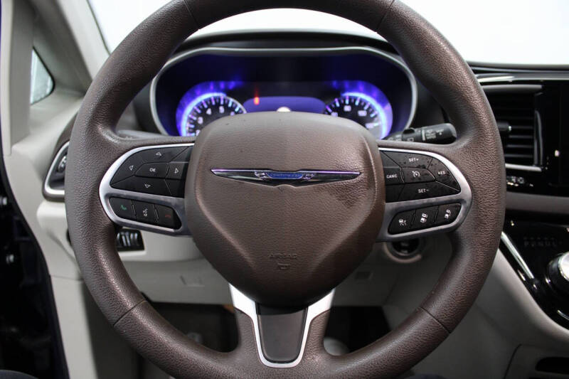 2020 Chrysler Pacifica Touring