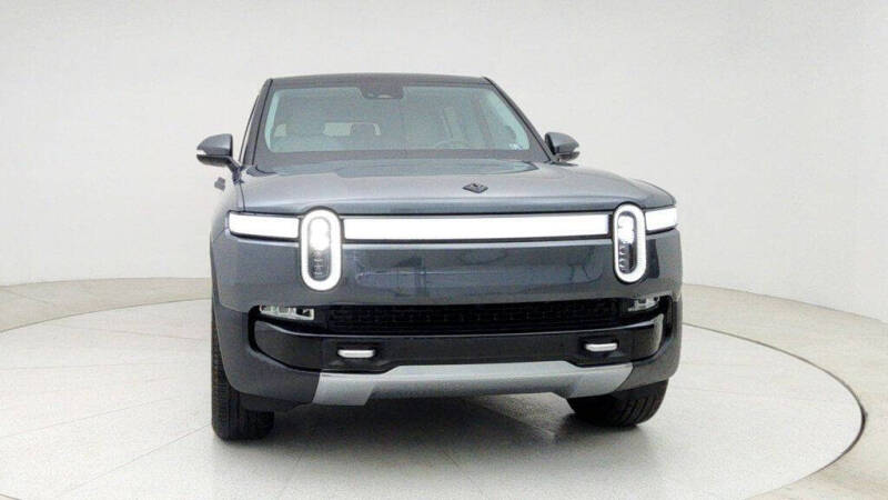 2024 Rivian R1S