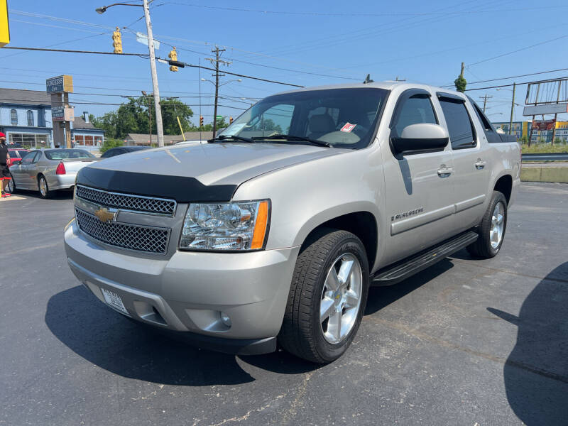2007 Chevrolet Avalanche for sale at Rucker's Auto Sales Inc. in Nashville TN