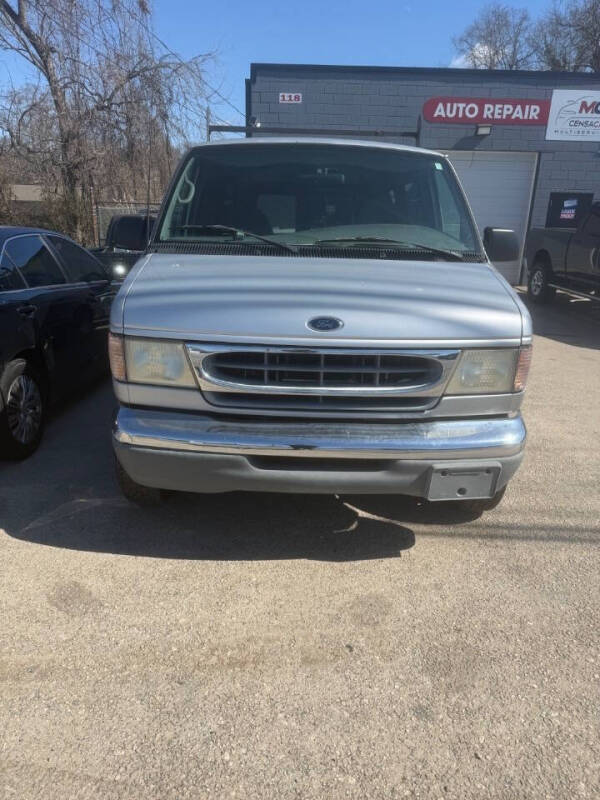 2001 Ford E-Series E-150 XL