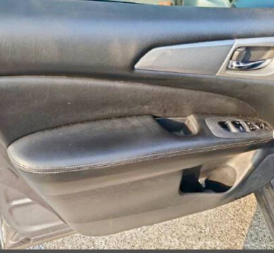 2017 Nissan Pathfinder SL