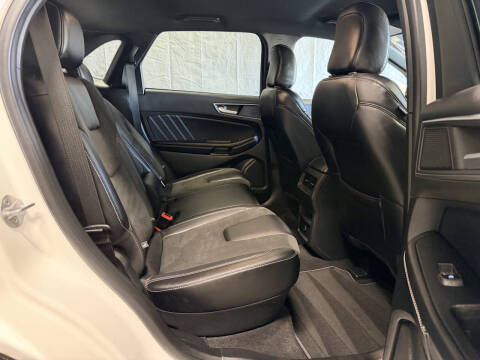 2022 Ford Edge ST