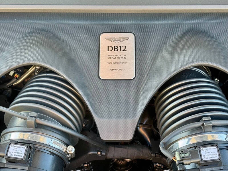 2025 Aston Martin DB12 V8