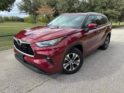 2021 Toyota Highlander for sale at Prestige Motor Cars in Houston TX