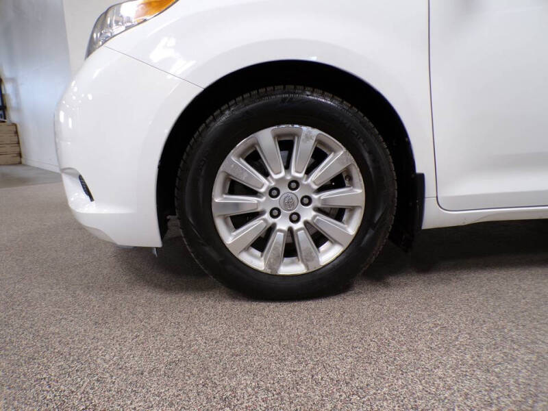 2015 Toyota Sienna LE 7-Passenger