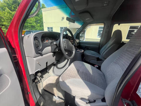 2002 Ford E-Series
