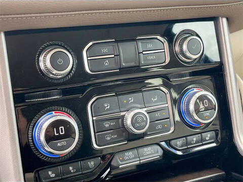 2022 GMC Yukon XL Denali