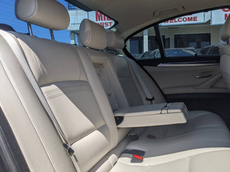 2014 BMW 5 Series 528i