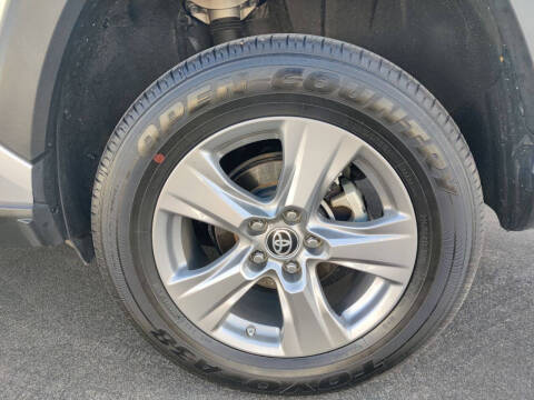 2023 Toyota RAV4 Hybrid LE