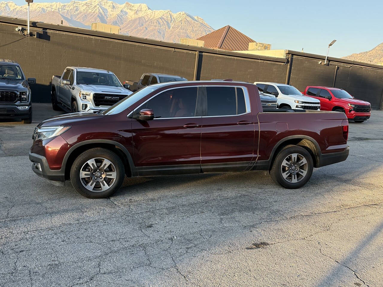 2017 Honda Ridgeline for sale at TWIN PEAKS AUTO in Orem, UT