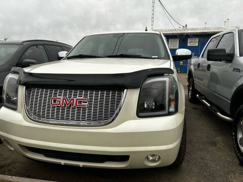 2011 GMC Yukon XL for sale at CHUCKS AUTO SERVICE LLC in Sturgis MI