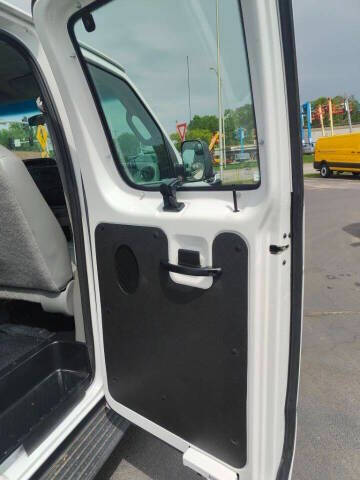 2013 Ford E-Series E-350 SD XL