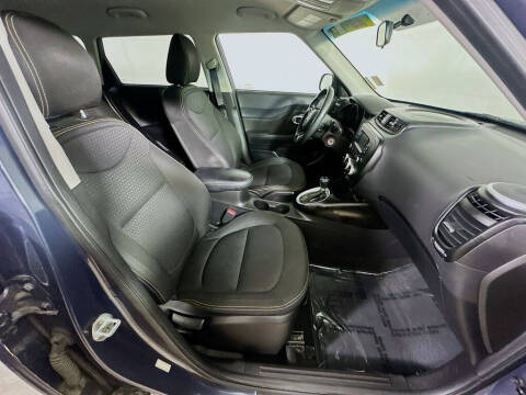 2015 Kia Soul +