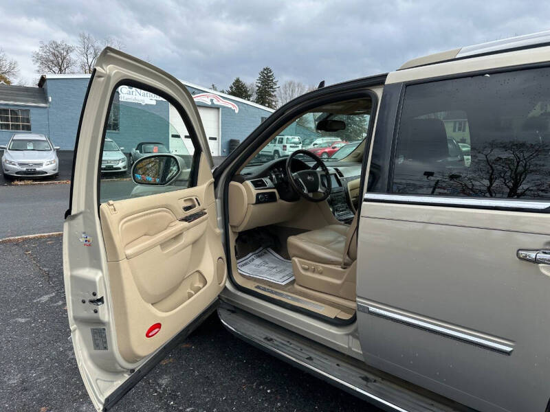 2012 Cadillac Escalade Luxury