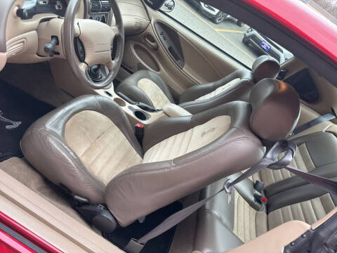 2001 Ford Mustang SVT Cobra