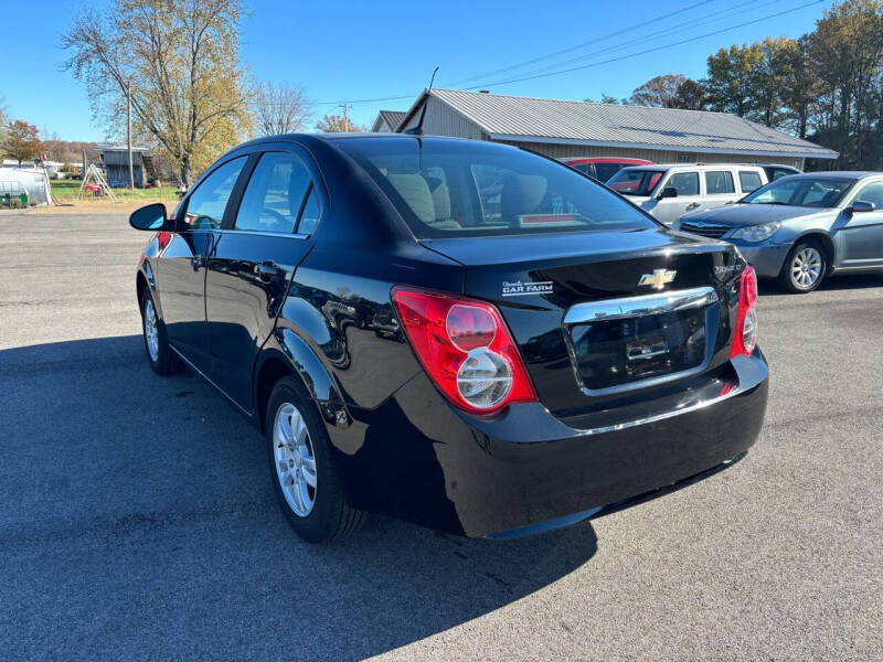 2012 Chevrolet Sonic 2LT photo 5