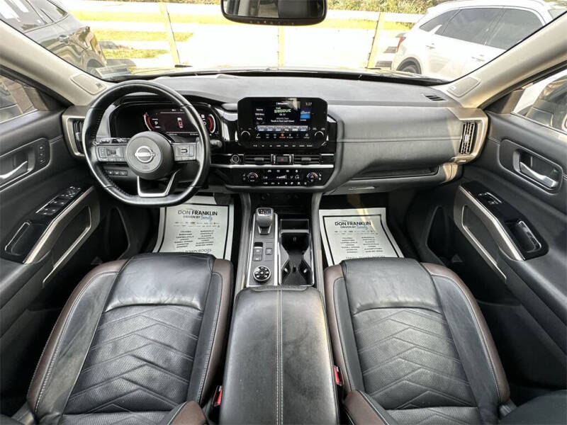 2022 Nissan Pathfinder