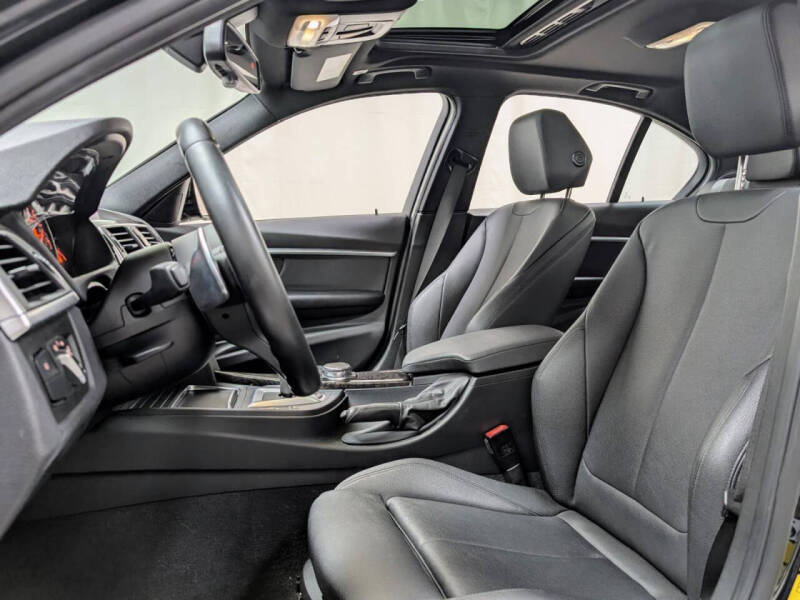 2017 BMW 3 Series 330e iPerformance