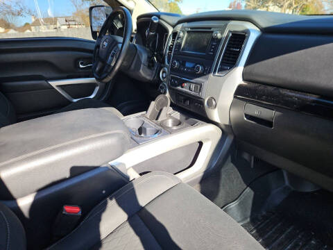 2019 Nissan Titan XD SV