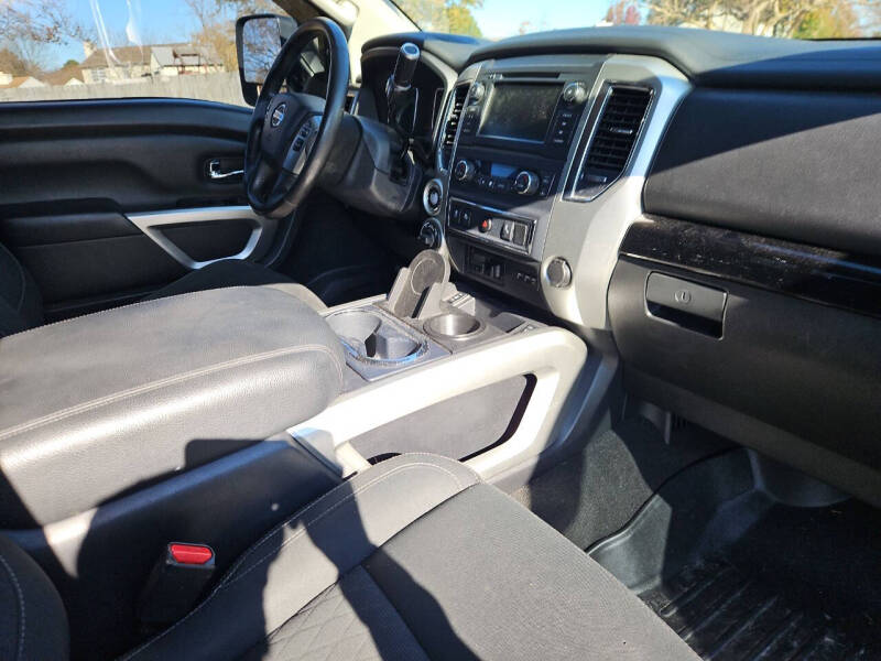 2019 Nissan Titan XD SV