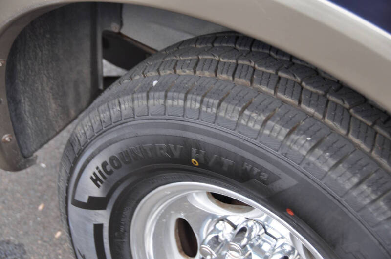 2005 Ford Excursion Eddie Bauer