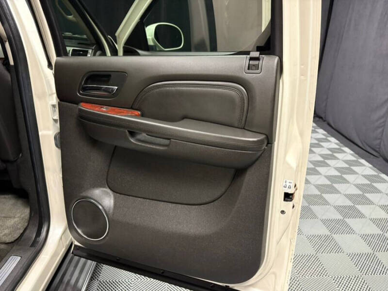 2014 Cadillac Escalade ESV Luxury