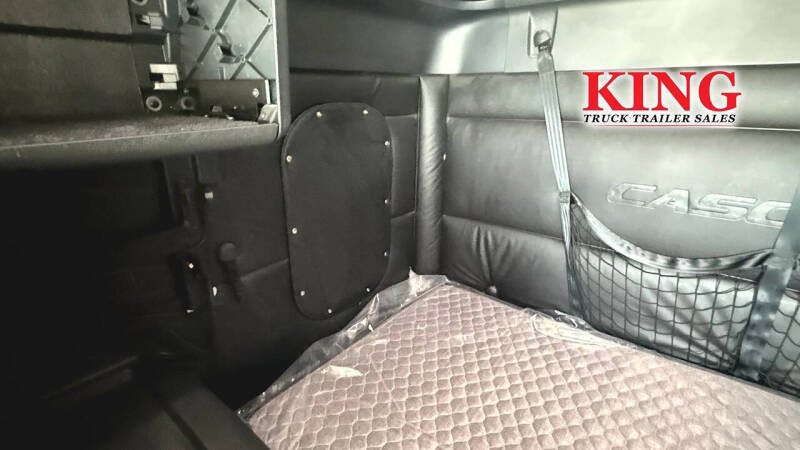 2024 Freightliner Cascadia