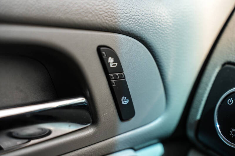 2013 Chevrolet Avalanche LT Black Diamond